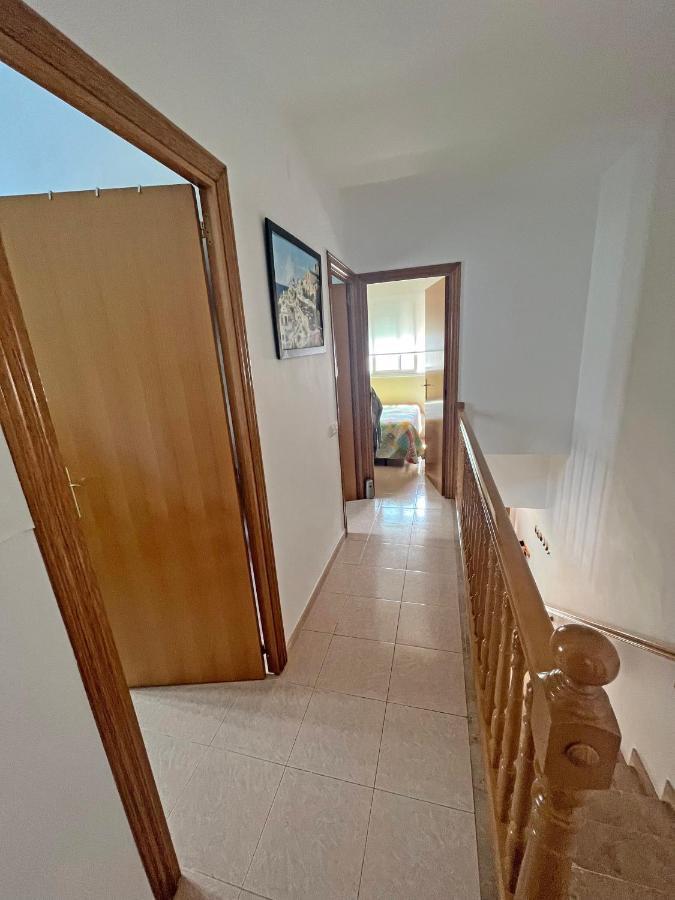 Casa En Vilafortuny Con Barbacoa Piscina Comunitaria Cambrils Exteriör bild